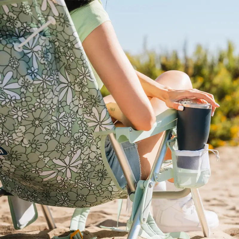 Ultra-Comfortable Backpack Beach Chair - Rocker Chair for Camping & Lawns Detail