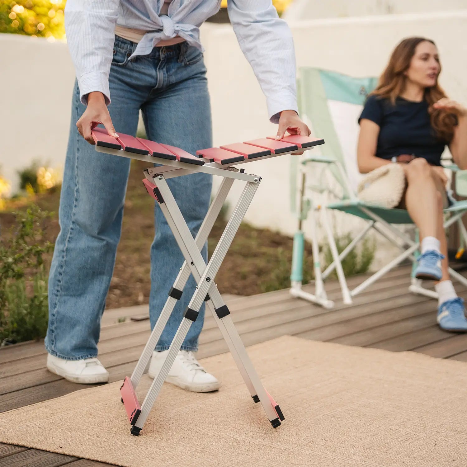 Slim-Fold Compact Camp Table 20 - Heavy Duty Aluminum Folding Picnic Table Detail