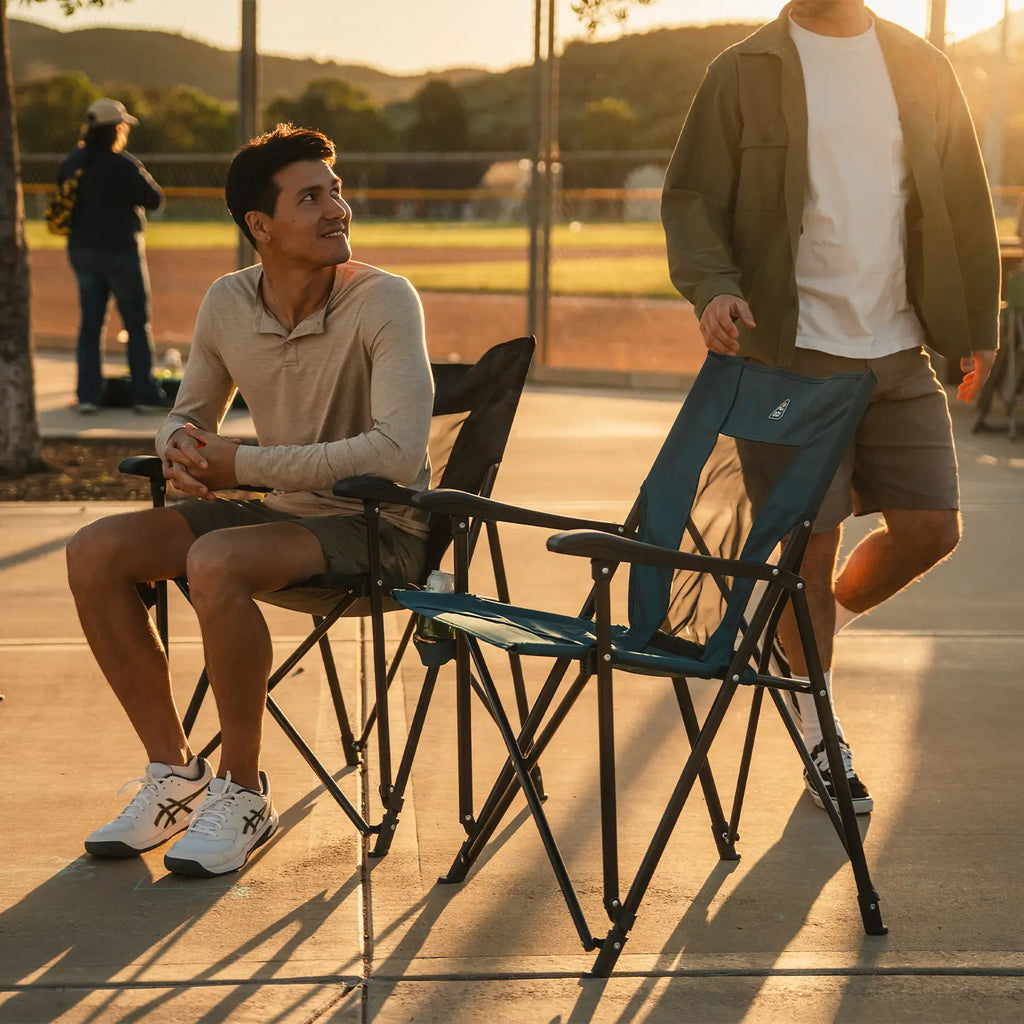 Ultra-Comfortable Eazy Chair - Rocker Chair for Camping & Lawns Detail