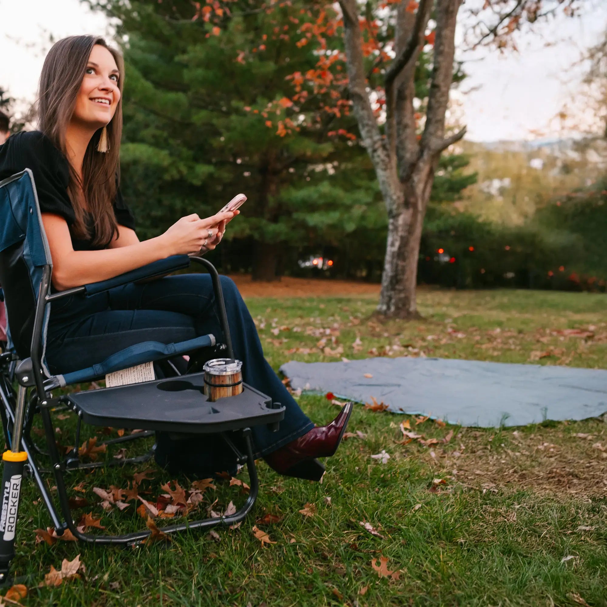 Foldable Freestyle Rocker with Side Table - Camp Rocker Chair for Fishing & Beach Trips Detail