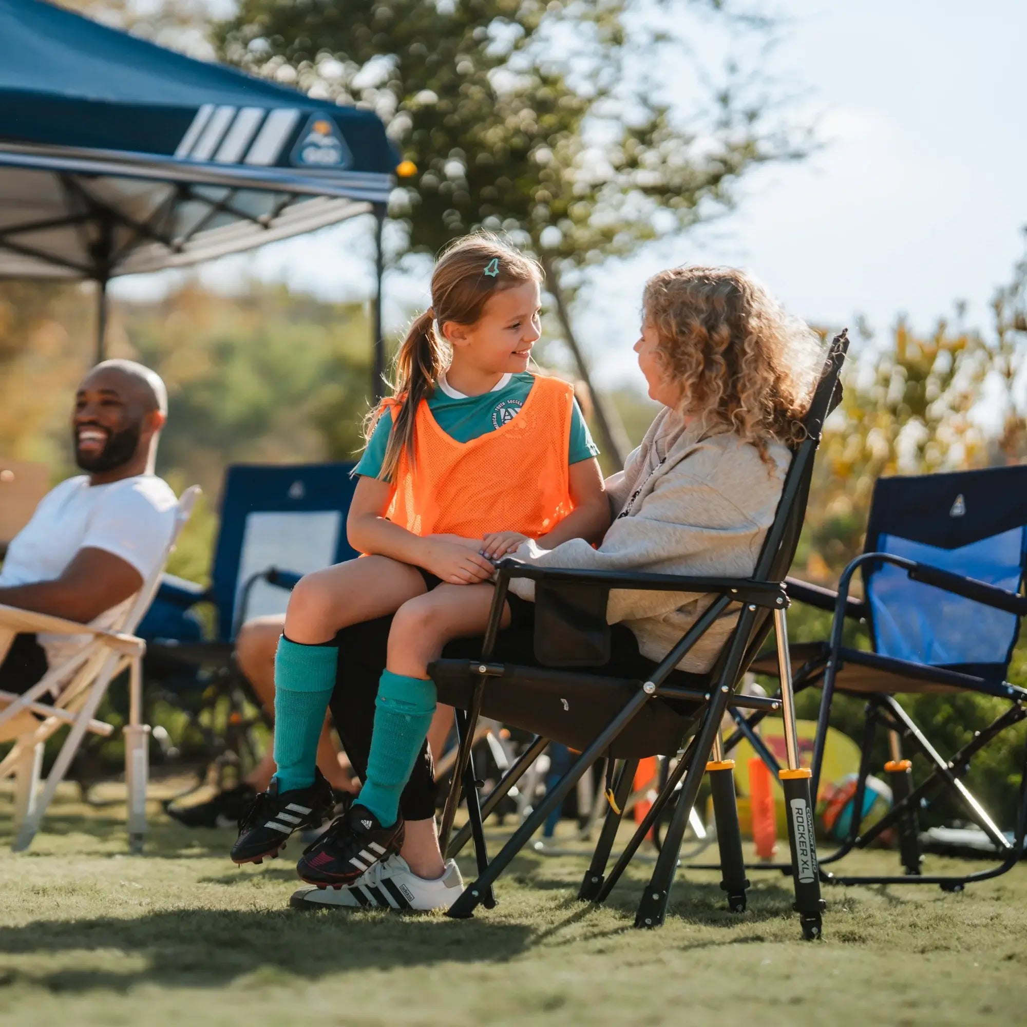 Ergonomic Portable Comfort Pro Rocker XL - Folding Rocking Chair - Perfect for Tailgating Detail