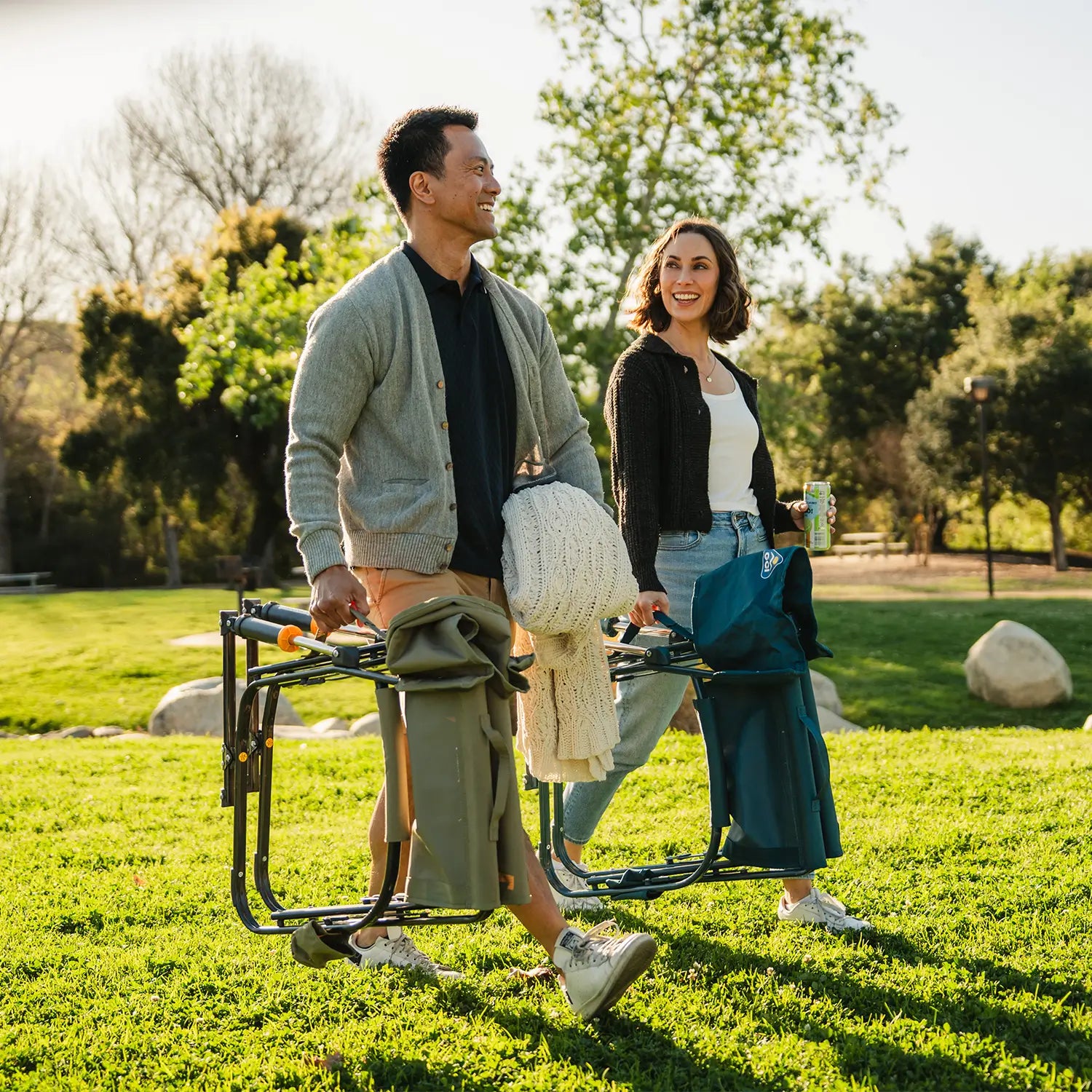 Premium All-Weather Grab & Go Rocker - Rocker Chair for Camping & Lawns Detail