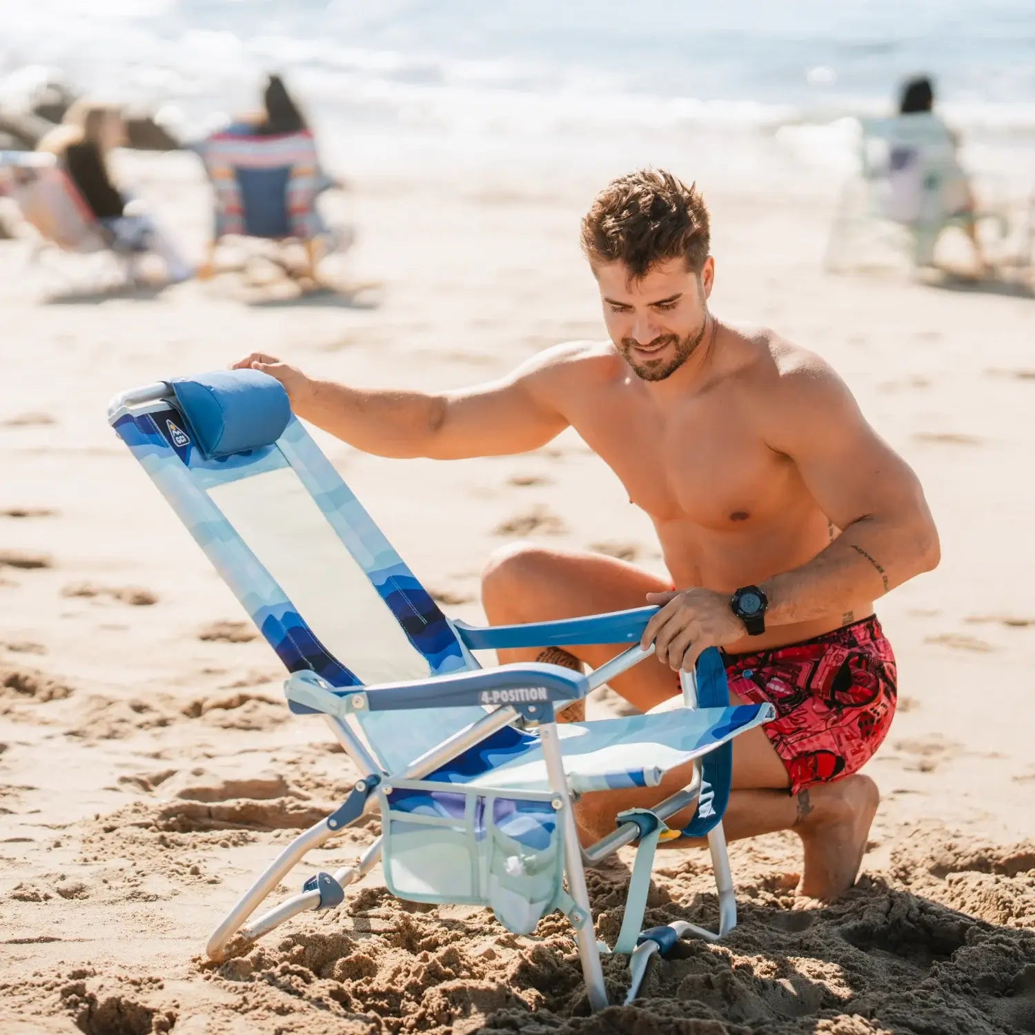 Ergonomic Portable Bi-Fold Beach Chair - Folding Rocking Chair - Perfect for Tailgating Detail